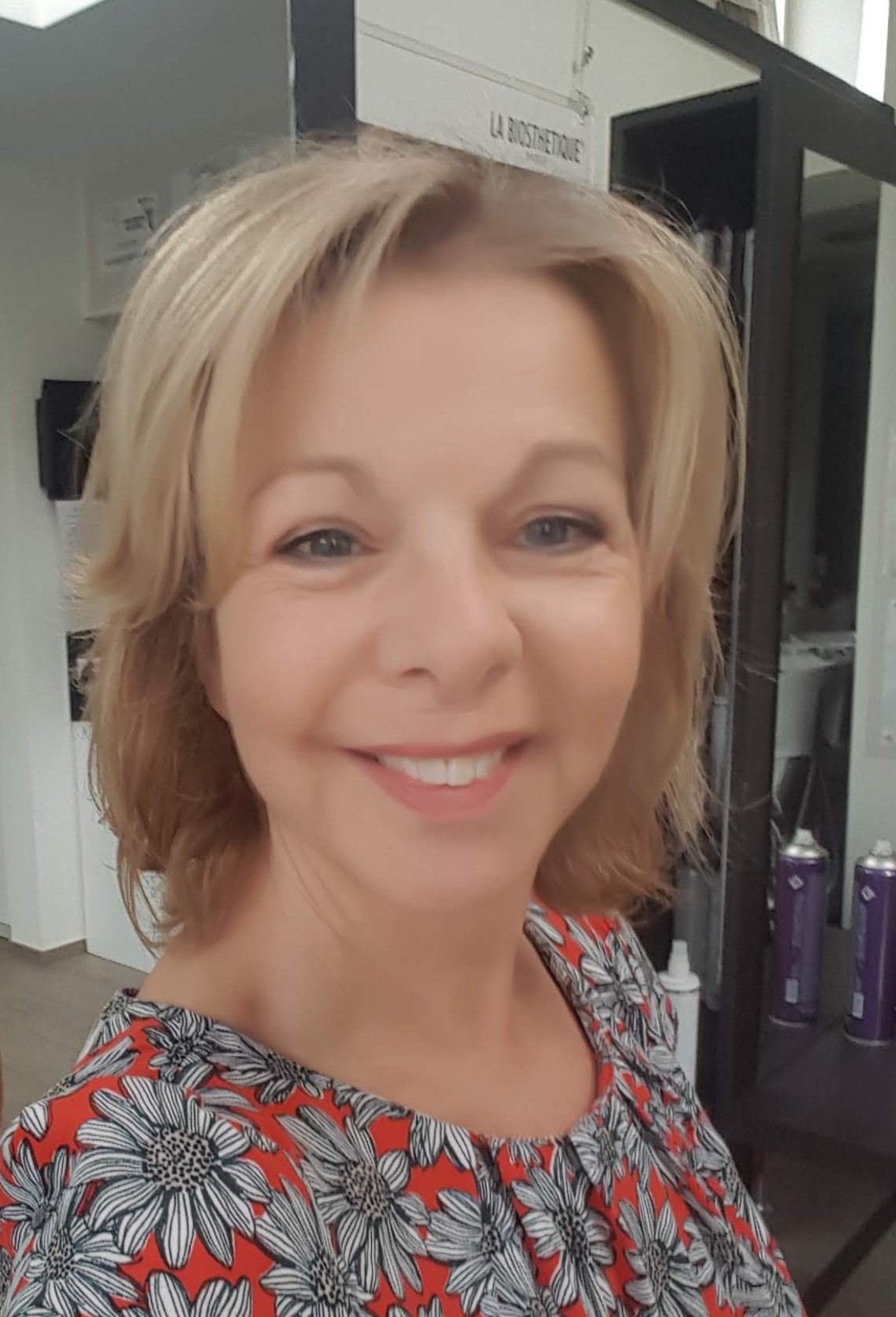 Zaakvoerster Fien van haarstudio Aura.